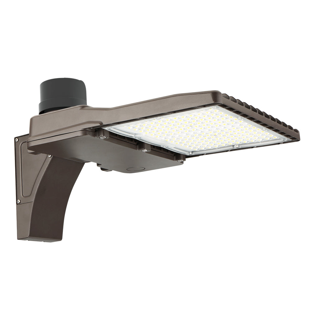 Konlite LED Outdoor Area Light - 150W - Type III - 20,800 Lumens - 5000K - 120-277V - 400W Equal