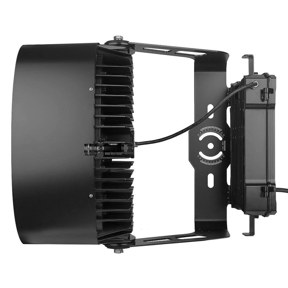 Konlite VEGA Premium LED Stadium Light - 600W - 95,000lm - 5700K - 200-480V - 1500W Equal - 10 Year Warranty