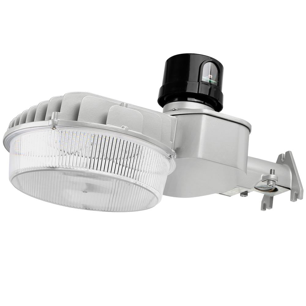 led barn light with a black dusk to dawn photocell